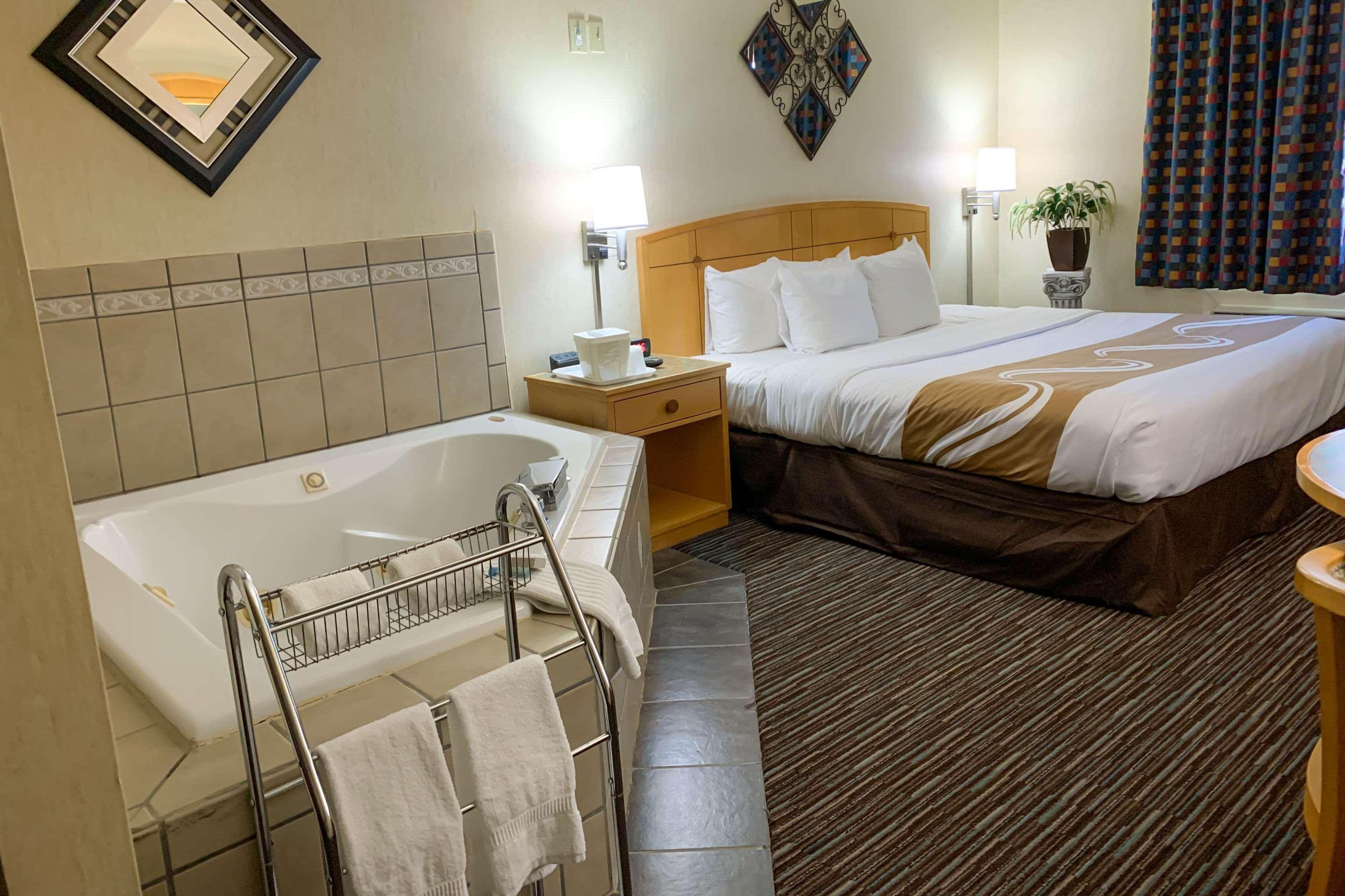 Quality Inn Near Toms River Corporate Park Manchester Township Екстериор снимка